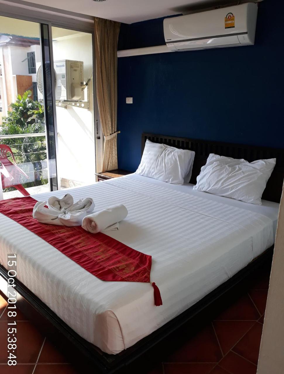 Porterhouse Beach Hotel Patong Buitenkant foto