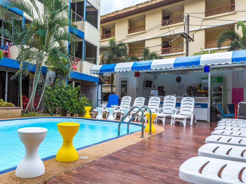 Porterhouse Beach Hotel Patong Buitenkant foto